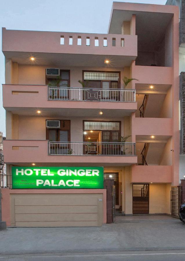 Hotel Ginger Palace - Corporate Hotel Noida Sector 62 Eksteriør billede