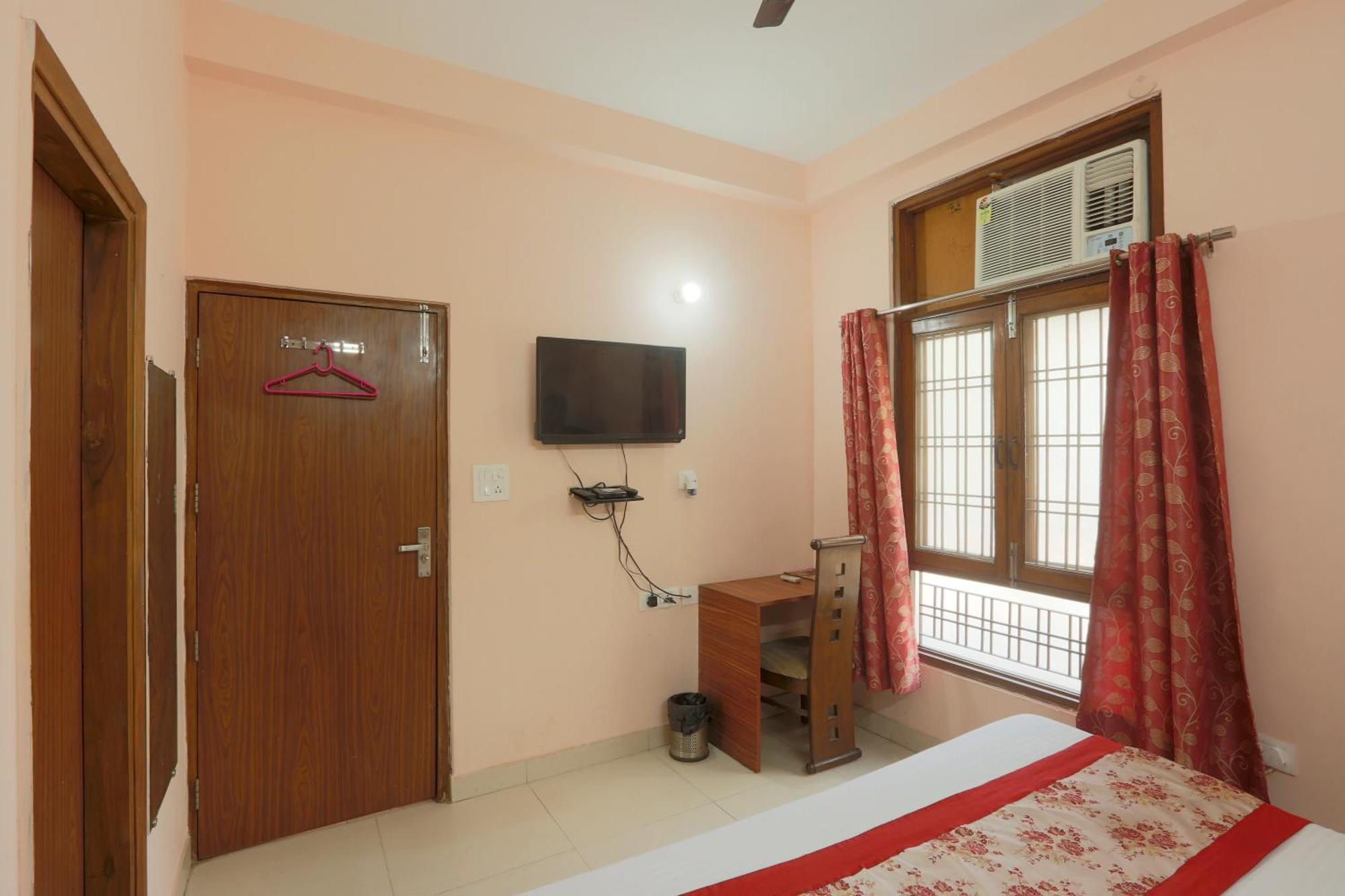 Hotel Ginger Palace - Corporate Hotel Noida Sector 62 Eksteriør billede