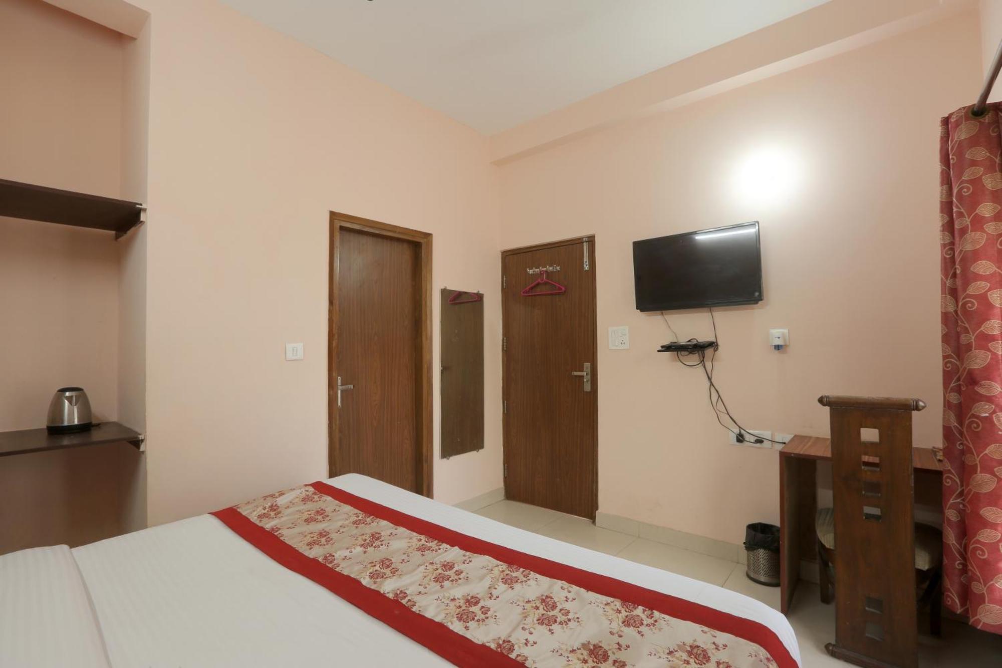 Hotel Ginger Palace - Corporate Hotel Noida Sector 62 Eksteriør billede